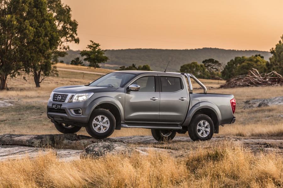  Nissan Navara ST Dual Cab (D23) 2017 года  (AU) (фото 4 из 29)